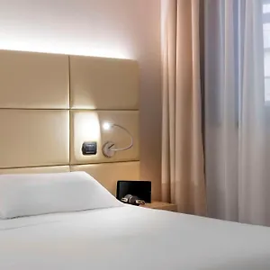 호텔 베스트 웨스턴 카발리에리 델라 코로나 ****