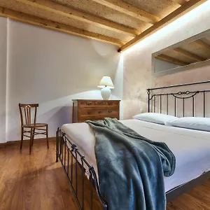 Casa “la Contrada” Holiday home Varenna