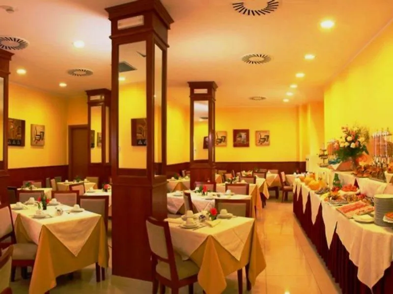 **** Hotel Augusta Lucilla Palace Rom Italien